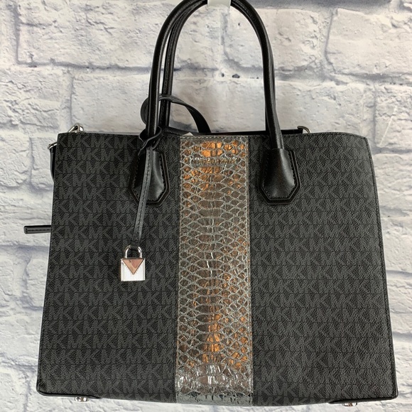 Michael Kors Handbags - NEW MICHAEL KORS Jacquard Leather Mercer Tote